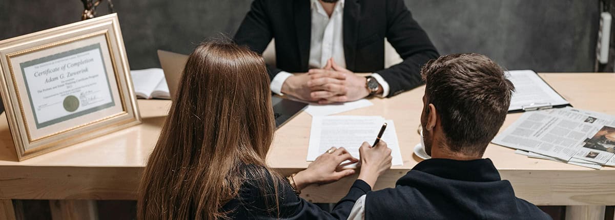 Was sollten Arbeitgeber vor einer Massenentlassung beachten?