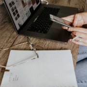 Welche Fristen müssen Sie beachten, wenn Ihr Arbeitgeber das Gehalt nicht zahlt?