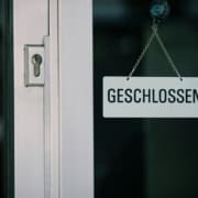 Welche Voraussetzungen muss eine wirksame Massenentlassungsanzeige erfüllen?
